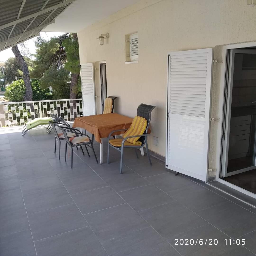 Apartmani Lucia Biograd Biograd Na Moru Exterior photo